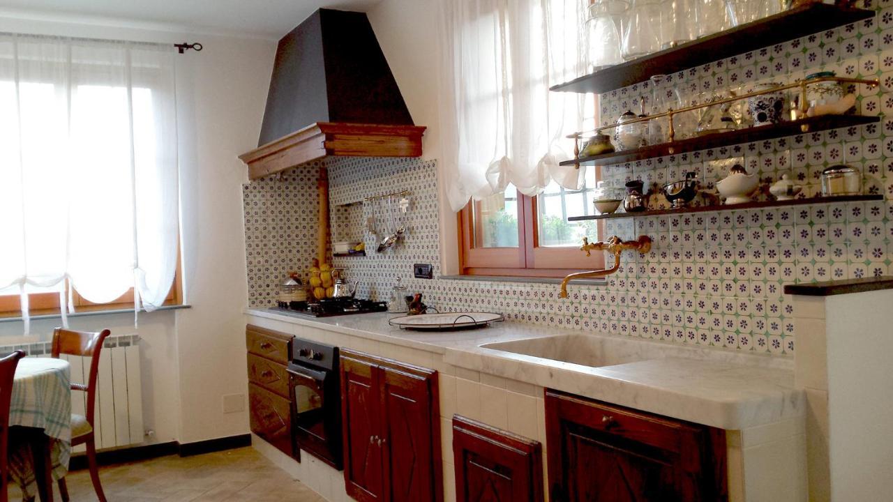 Bed and Breakfast Elsa House Mezzanego Exterior foto